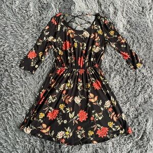 French Grey Size Medium 3/4 Sleeve Floral Dress